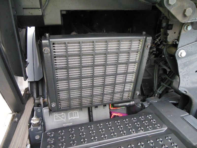 Scania S450, Komplet vzduch, Retarder - fotka 10 z 22