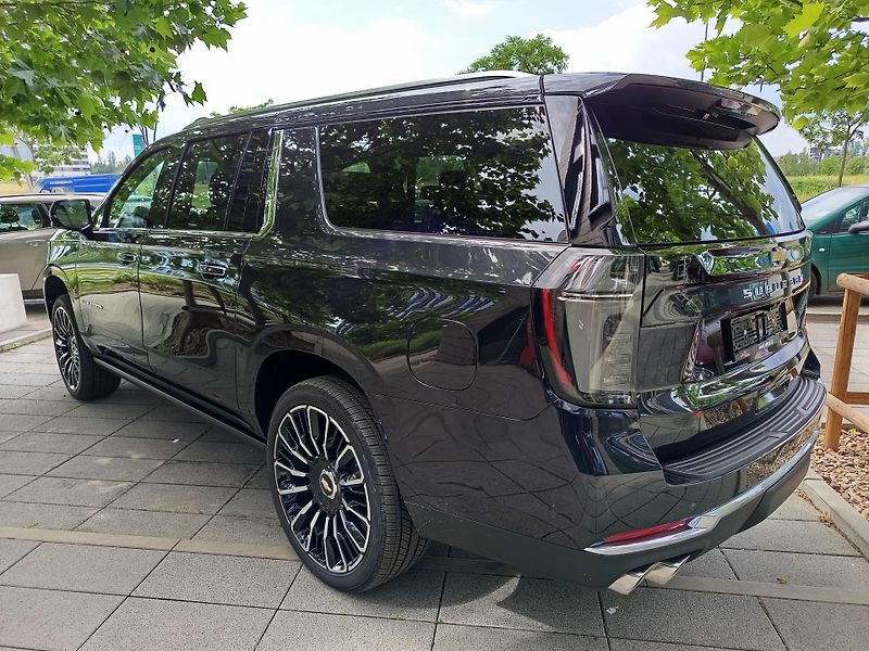 Chevrolet Suburban (2026) High Country 2026,AWD,kola 24