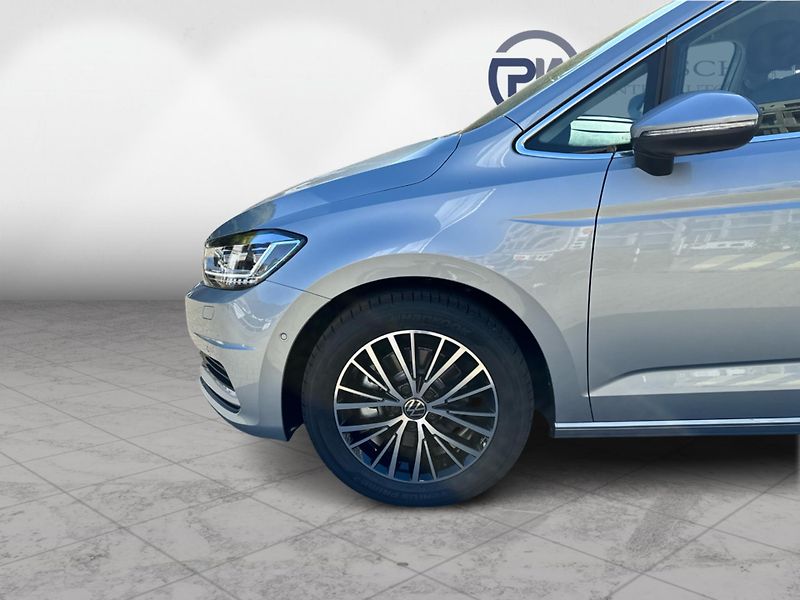 Volkswagen Touran People 1,5 TSI - fotka 9 z 24