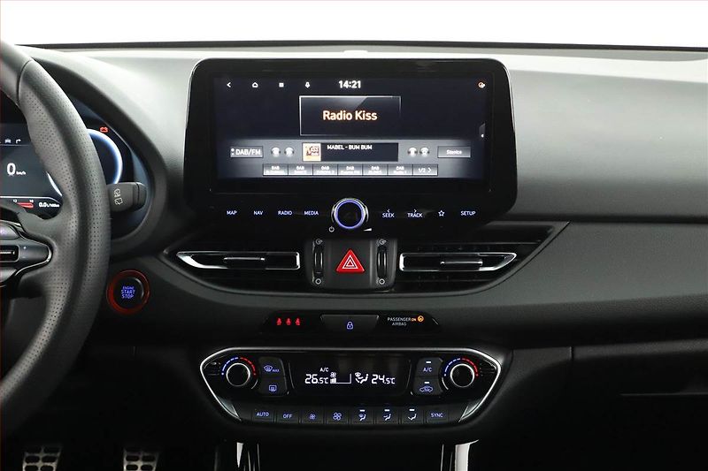 Hyundai i30 (2025) 1.0 T-GDI, N-Line, FullLed - fotka 9 z 15