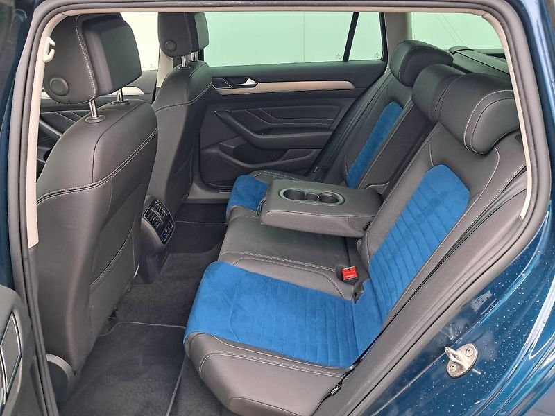 Volkswagen Passat Variant (2022) ELEGANCE 1.5 TSI / 110 kW EVO - fotka 23 z 31