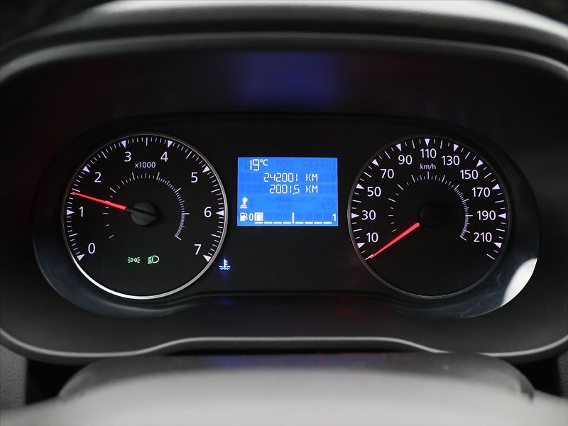 Dacia Duster 1,3 TCe 96kW Comfort - fotka 14 z 25