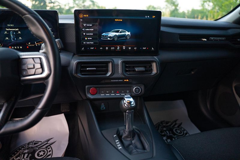 Ford Mustang (2024) GT 5.0 V8 DPH - fotka 17 z 22