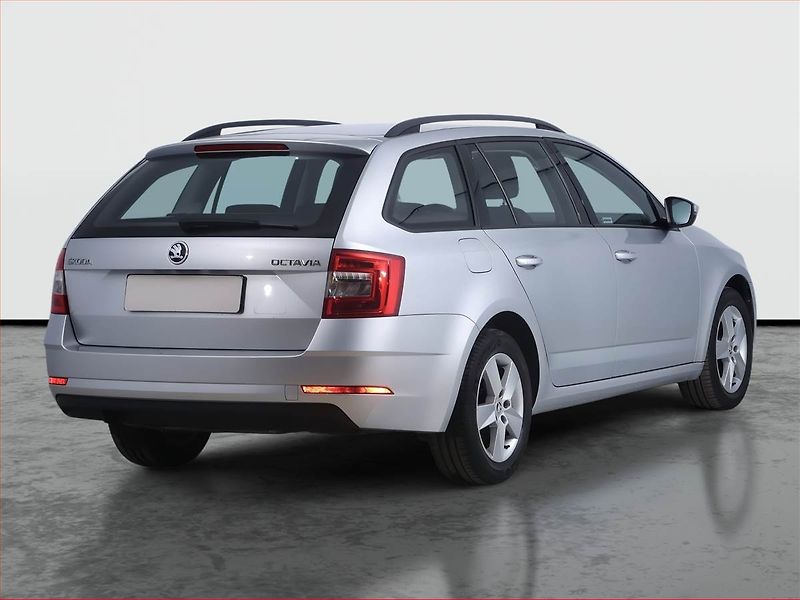 Škoda Octavia (2019) Ambition 1.6 TDI, Serv.kniha - fotka 5 z 19
