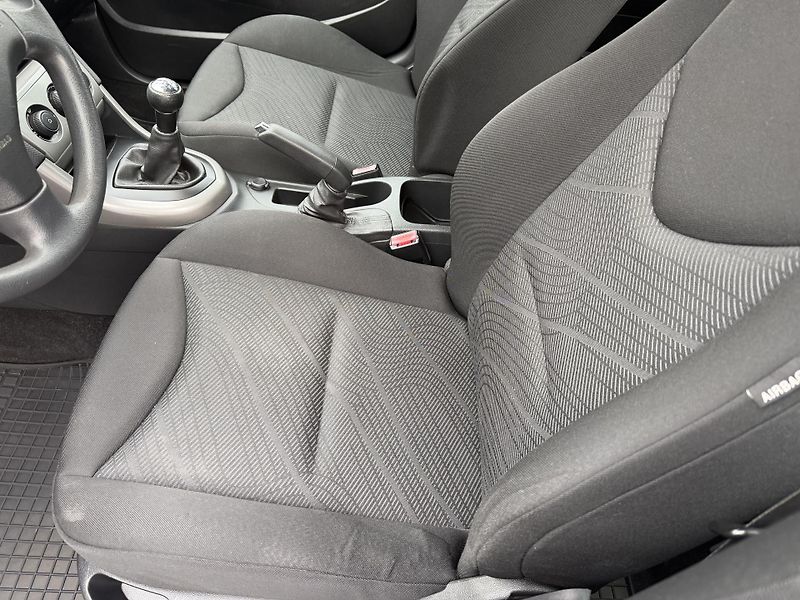 Peugeot 308 (2013) 1.4 VTi 72 kW  - fotka 11 z 15