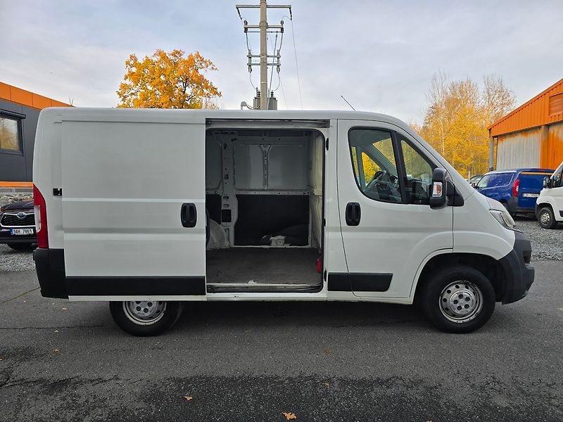Citroën Jumper L1H1 2,2HDI 88kW - DPH - fotka 8 z 14