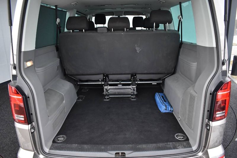 Volkswagen Caravelle (2023) 2.0TDI 110kW DSG, LED, 8 míst - fotka 14 z 24