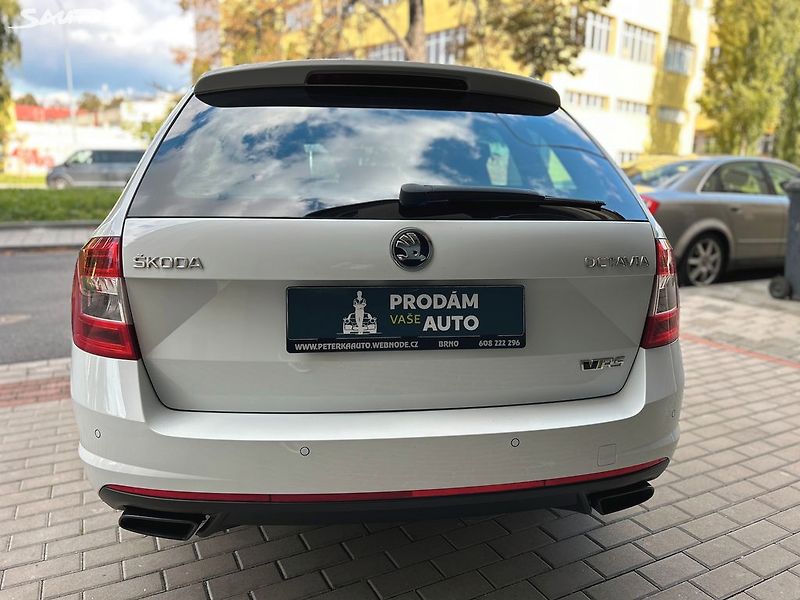 Škoda Octavia 2.0TSi RS ČR - fotka 6 z 24