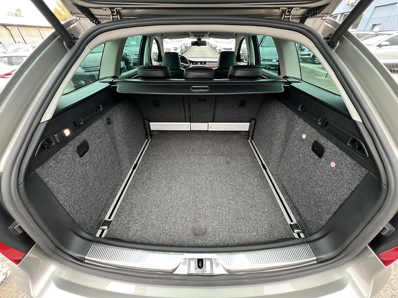 Škoda Superb 2.0TDi 125kw DSG NAVI KŮŽE ALU - fotka 29 z 46
