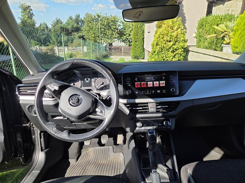 Škoda Kamiq (2021) KAMIQ STYLE 1,0 TSI 70 kW - fotka 29 z 53