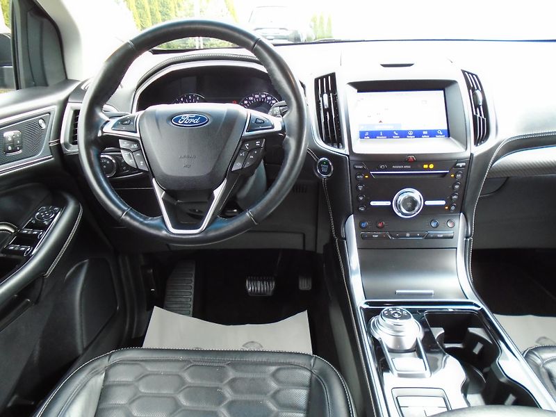 Ford Edge 2,0EcoBlue 175kW 8AT Vignale - fotka 16 z 45