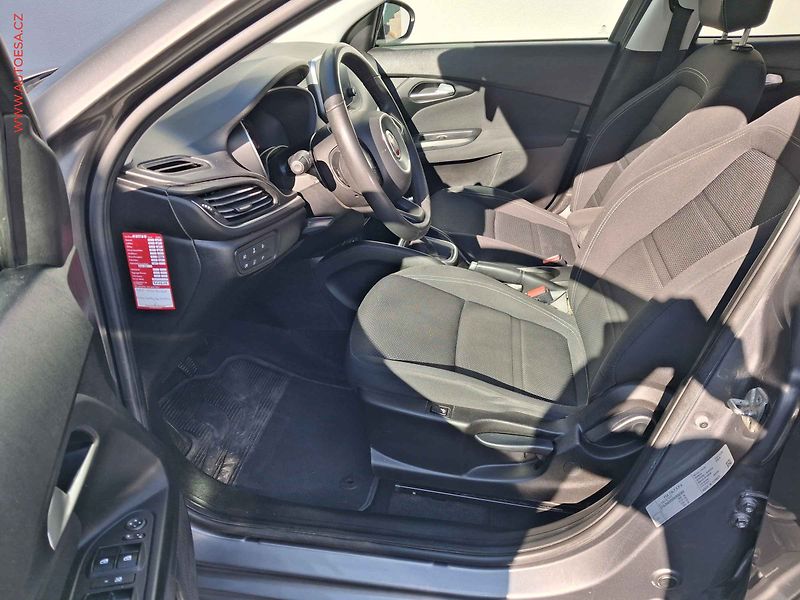 Fiat Tipo (2020) 1.6 MJet, Lounge, kamera - fotka 9 z 20