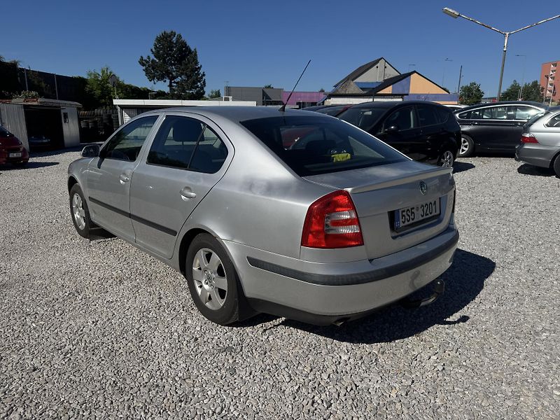 Škoda Octavia (2004) II, 1.6MPi,rezervace - fotka 6 z 32