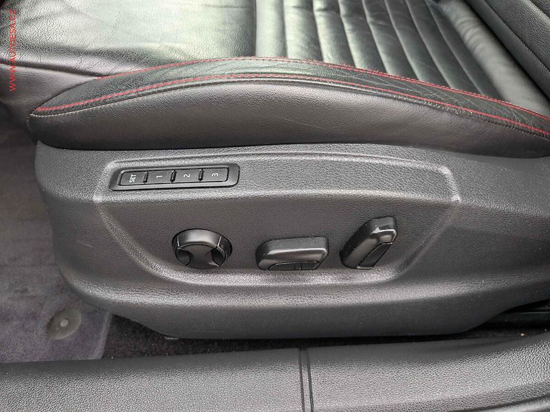 Škoda Octavia (2015) 2.0TSi, ČR, RS, bixen - fotka 13 z 26