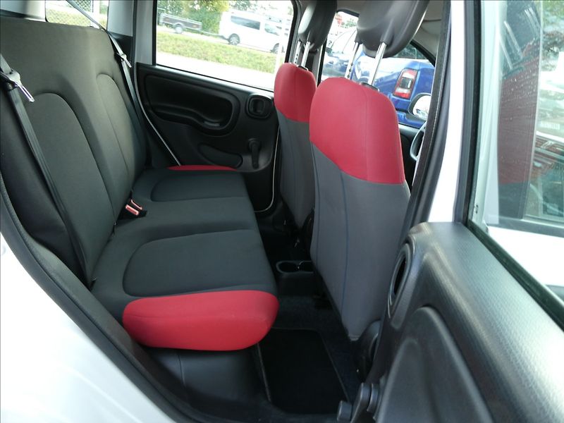 Fiat Panda 1,2 51 kW, po servise - fotka 24 z 37