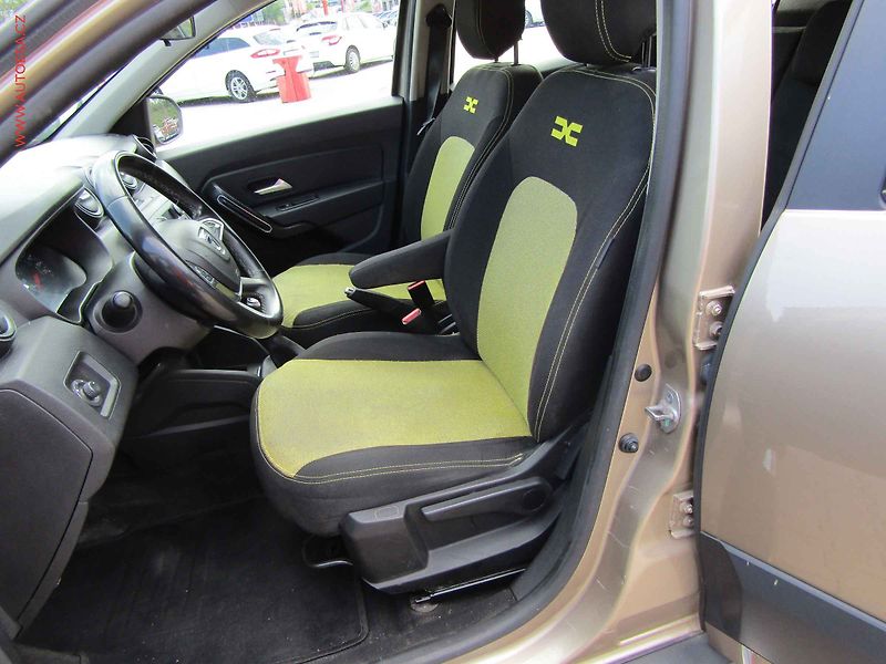 Dacia Duster (2019) 1.6i, AC, temp, tažné - fotka 9 z 16