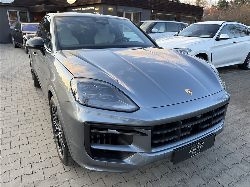Porsche Cayenne E3 II Coupe Black Edition - fotka 3 z 37
