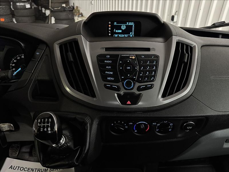 Ford Transit 2.2TDCI 7MÍST AC SKLOPKA DPH - fotka 21 z 35