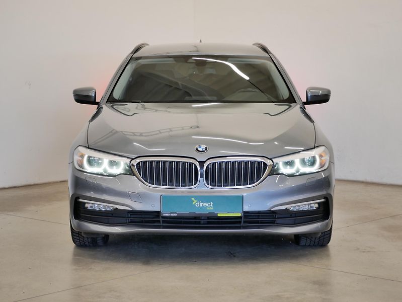 BMW Řada 5 - fotka 4 z 28
