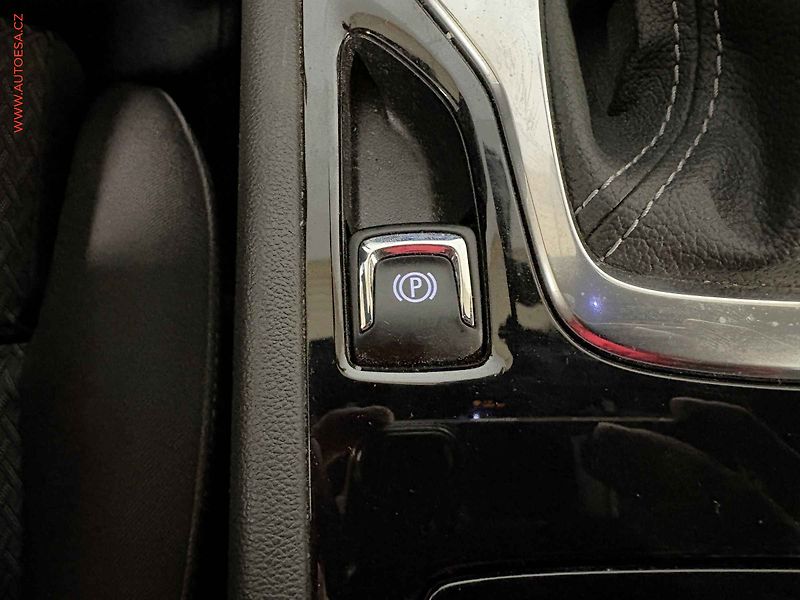 Opel Insignia (2022) 2.0 CDTI, 1.maj, AT, navi - fotka 17 z 17