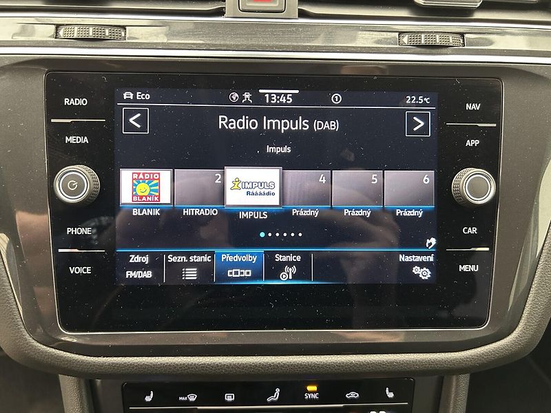 Volkswagen Tiguan Allspace 2.0 TDI 4x4 Elegance - fotka 14 z 27