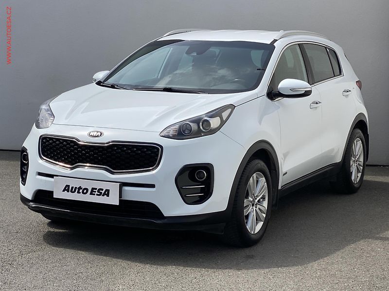 Kia Sportage (2018) 2.0 CRDi 4x4, ČR, AT, navi - fotka 3 z 16