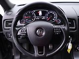 Volkswagen Touareg 3,0 TDI V6 DSG R-LINE CZ 4M - náhled 16
