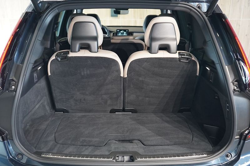 Volvo XC90 B5 PLUS Bright, Vzduch, 360° - fotka 14 z 50