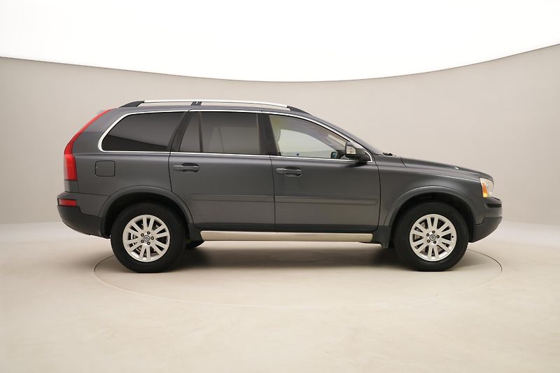 Volvo XC90 D5 AWD SPORT AUT CZ - fotka 13 z 42