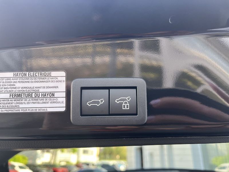Toyota Yaris Cross 1.5L HEV130 Executive Tech VIP - fotka 8 z 27