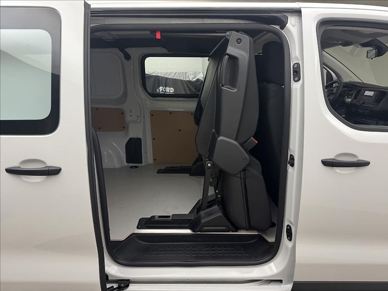 Peugeot Expert 2,0 HDi L2 DPH 6MÍST POLOCOMBI - fotka 25 z 30