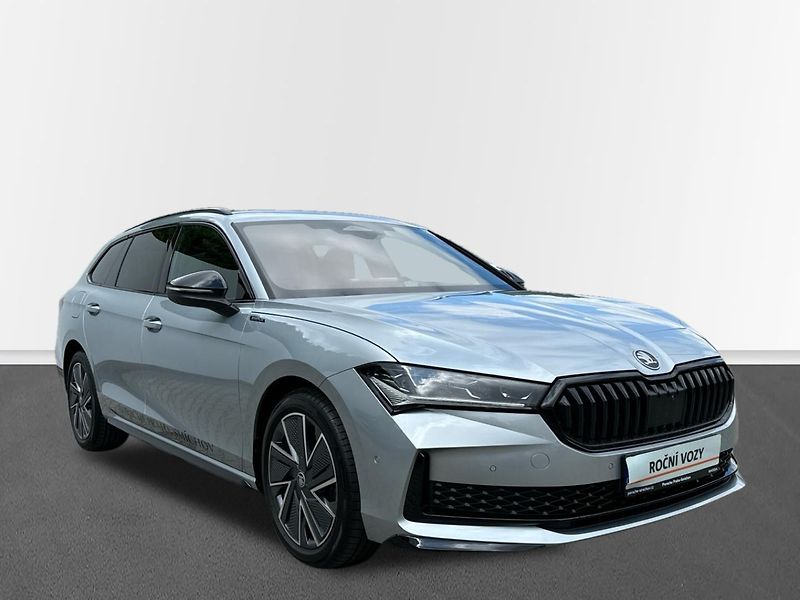 Škoda Superb Combi Sportline 2,0 TDI 110kW - fotka 6 z 17