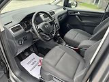 Volkswagen Caddy (2018) MAXI 2,0TDi 7 míst pěkný stav! - náhled 21