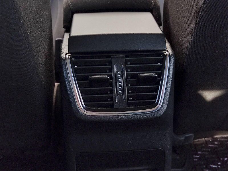 Škoda Octavia (2017) Style 1,6 Tdi 85 Kw - fotka 25 z 35