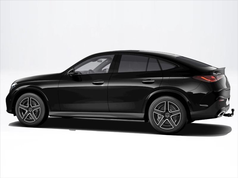 Mercedes-Benz GLC (2026) 2,0 300 de 4MATIC kupé - fotka 4 z 9