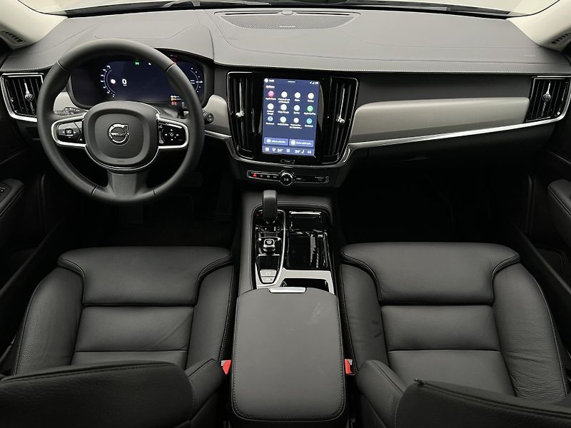 Volvo V90 T6 AWD RECHARGE BRIGHT PLUS  - fotka 2 z 46