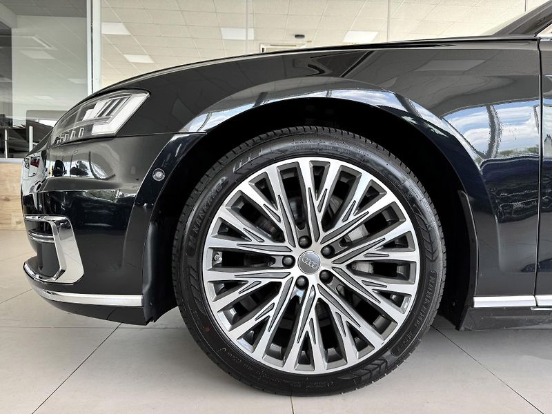 Audi A8 50TDI Q*Vzduch*REZERVACE! - fotka 48 z 49
