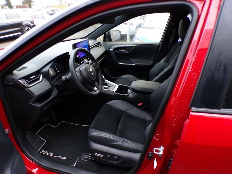 Toyota RAV4 2.5 HSD e-CVT AWD GR-Sport - fotka 10 z 22