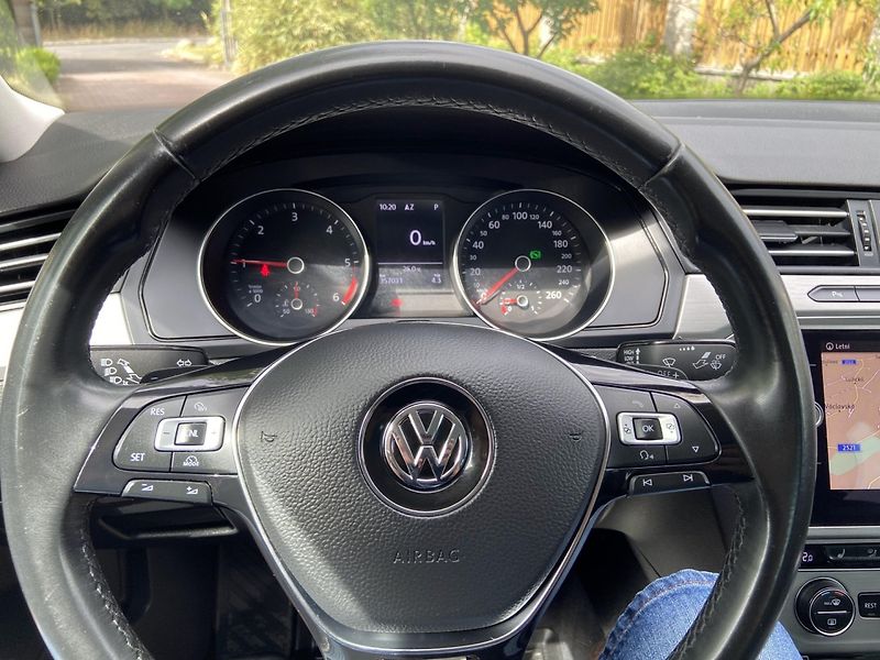 Volkswagen Passat (2017) 2.0Tdi 110kw DSG - fotka 26 z 38