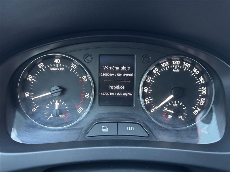 Škoda Rapid 1,2 TSI,63kW,tažné,1.maj.,ČR - fotka 30 z 50