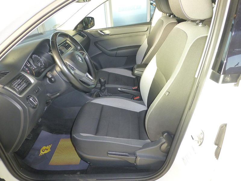 Škoda Rapid (2016) 1,6TDI-85KW*VYHŘ.SED**NAVI** - fotka 11 z 27