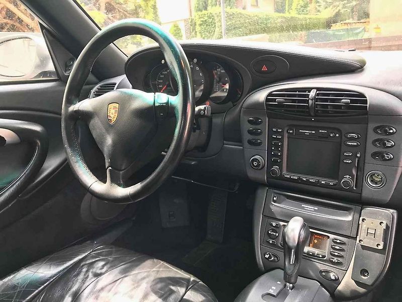 Porsche 911.