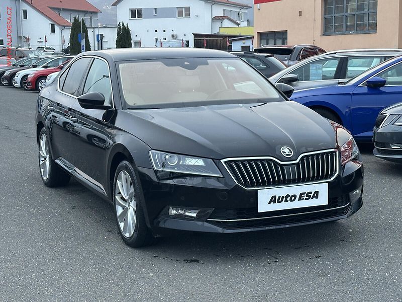 Škoda Superb (2015) 1.8TSI, 2.maj,ČR, Style, DSG - fotografie inzerátu