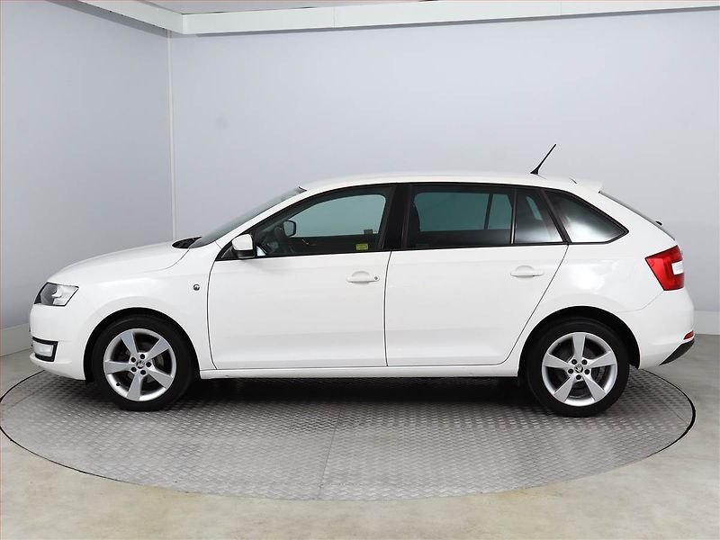 Škoda Rapid (2015) Spaceback 1.2 TSI, Tempomat - fotka 3 z 17