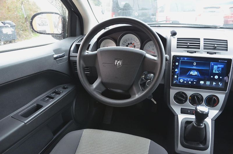 Dodge Caliber (2007) 2.0 CRD 103kW / ČR / TAŽNÉ - fotka 17 z 25