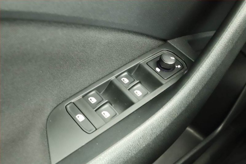 Škoda Scala (2021) 1.0 TSI, Serv.kniha, Tempomat - fotka 9 z 14
