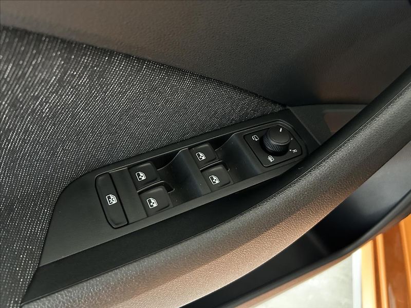 Škoda Kamiq 1,0   TSI85kW,1.MAJITEL,ČR,FIR - fotka 10 z 35
