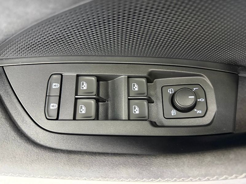Škoda Kodiaq 2.0TDI DSG 4X4 SPORTLINE, WEBA - fotka 27 z 33