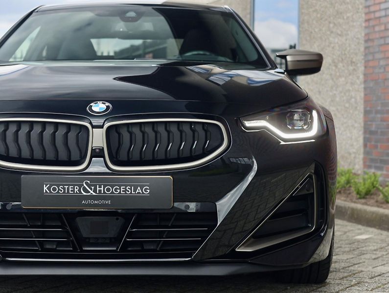 BMW M2 (2022) 40i xDrive Coupé - fotka 8 z 39