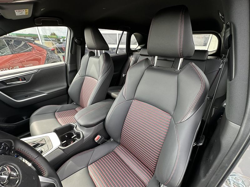 Toyota RAV4 (2025) 2.5 PHEV - SELECTION - fotka 7 z 25
